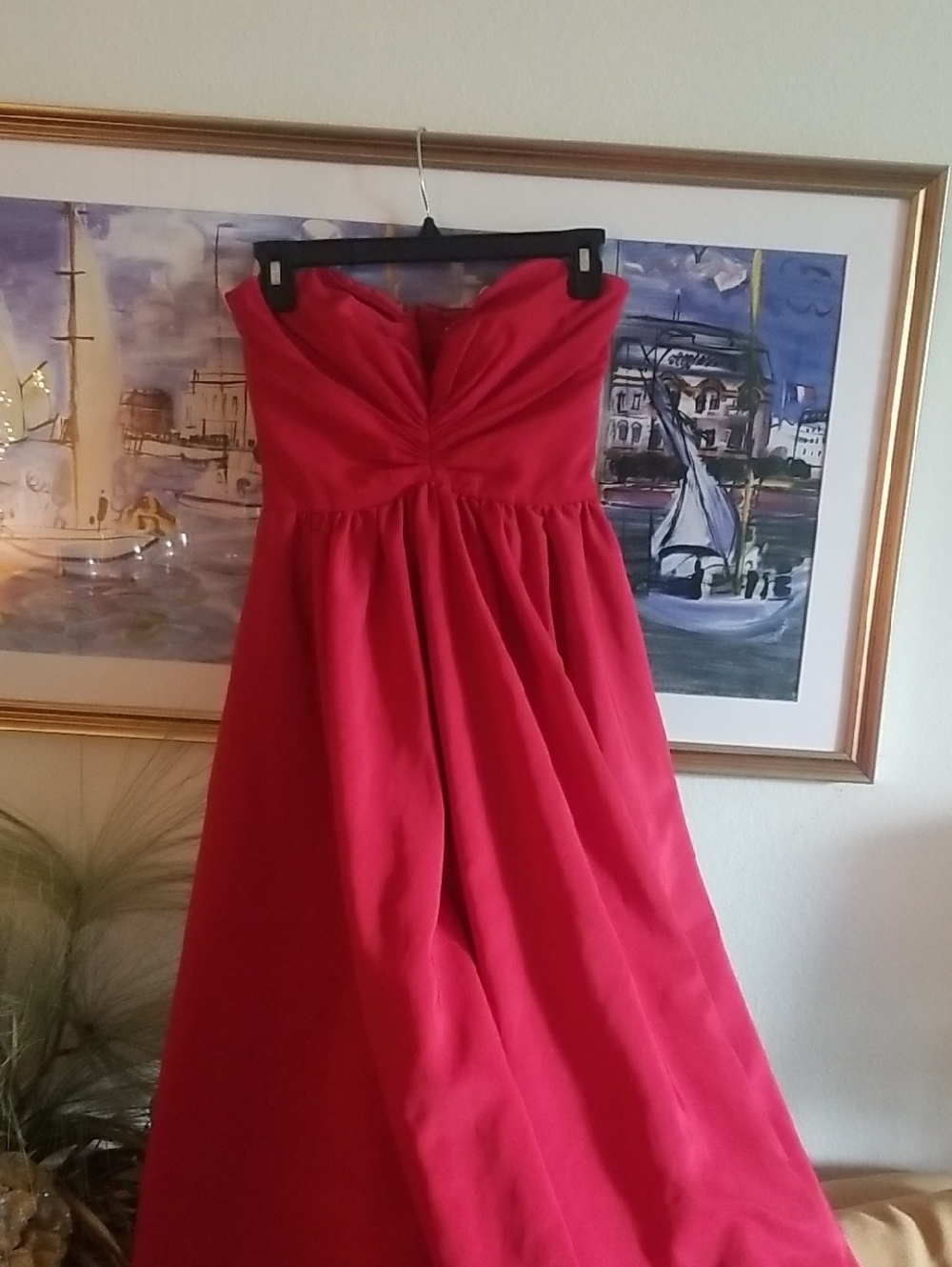 Monique Lhuillier Strapless Red Formal Gown
